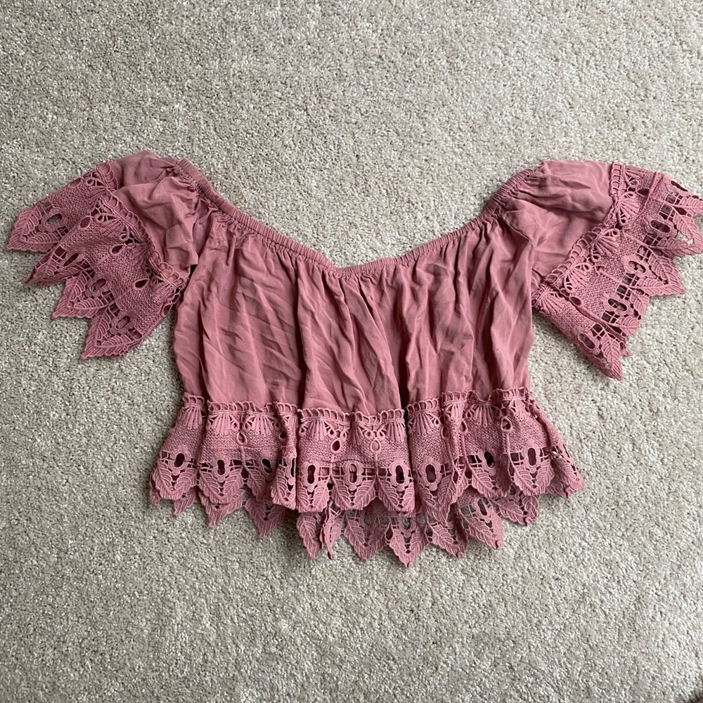 Iris Pink/mauve off shoulder crop top Sz M